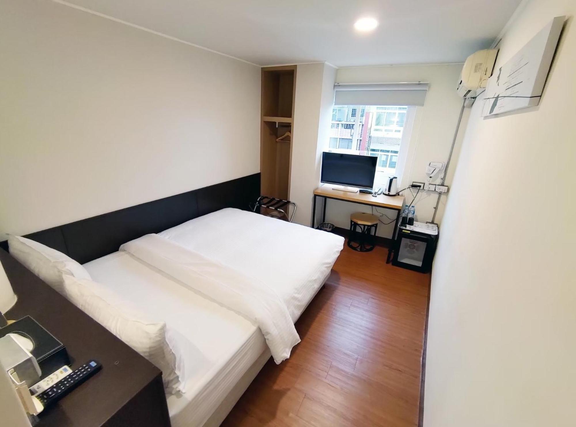 富裕商旅 Rich-Hotel Taitung Luaran gambar